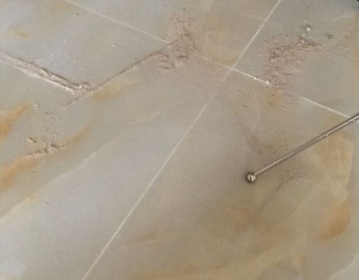 墨江瓷砖空鼓维修公司分享粘合剂选择不当在瓷砖铺贴过程中可能导致以下问题